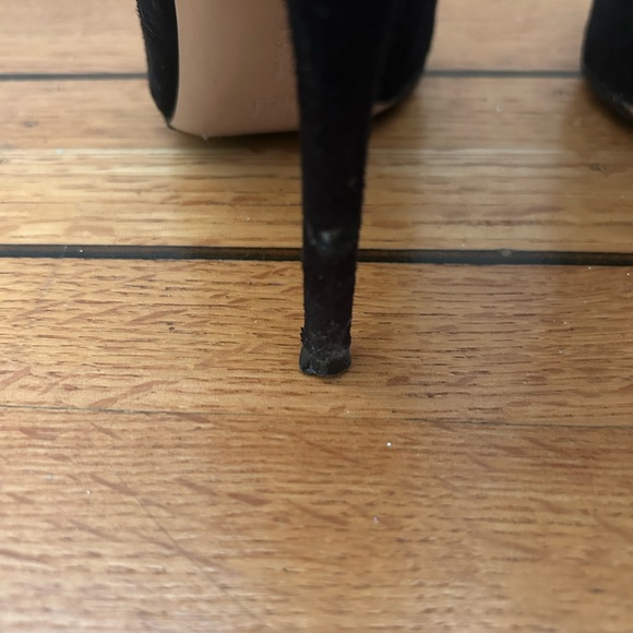 Gianvito Rossi Black suede pumps heels AS IS 38 - Picture 6 of 10
